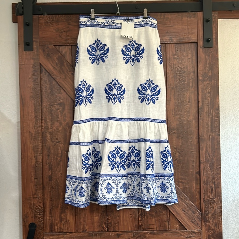 Zara Blue and White Midi Skirt